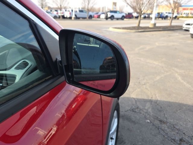 Used 2020 Jeep Compass Latitude w/ Cold Weather Group image 4