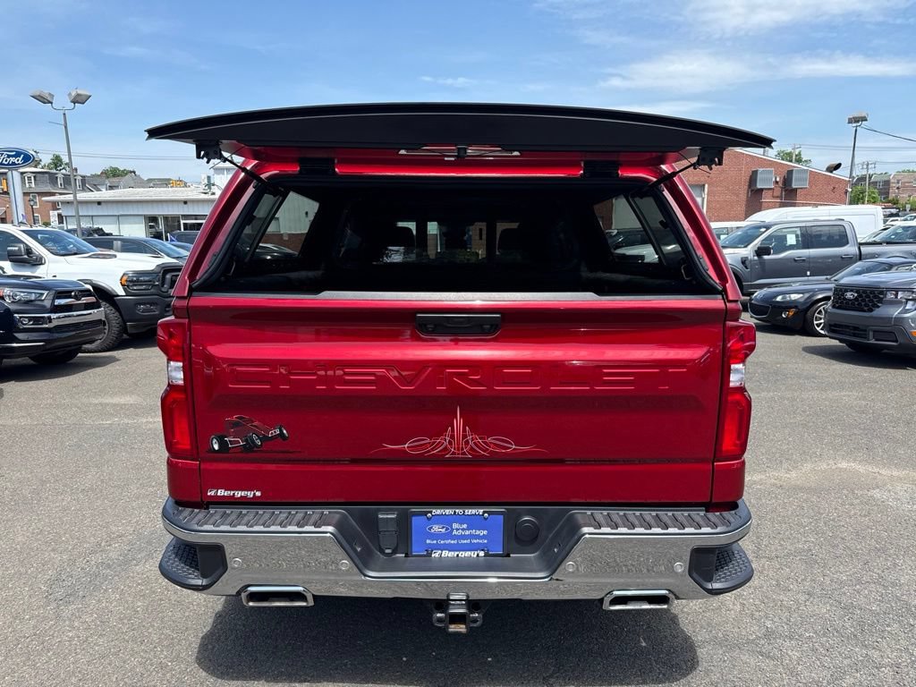 Used 2023 Chevrolet Silverado 1500 LTZ w/ LTZ Premium Package AWD/4WD image 10