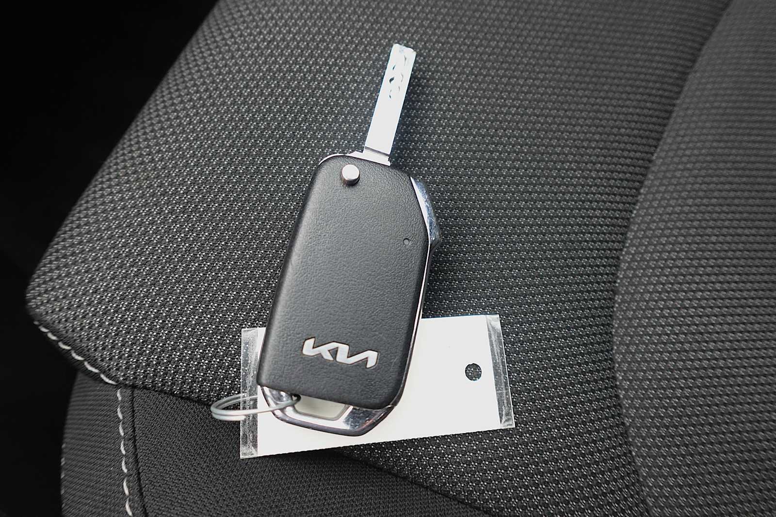 Used 2024 Kia Forte LXS image 34