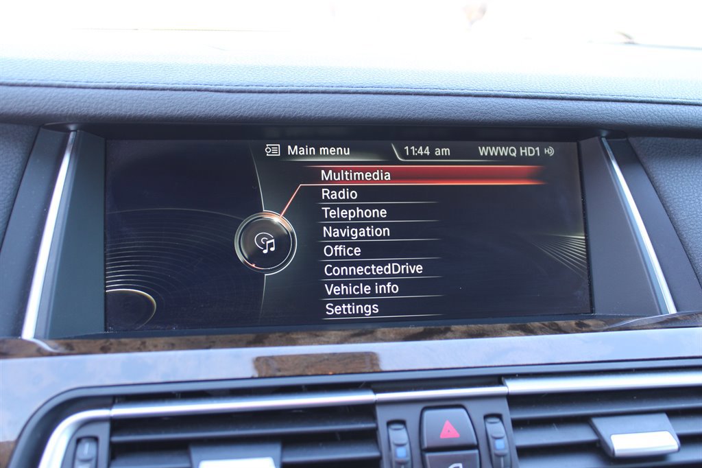 Used 2013 BMW 740Li image 22