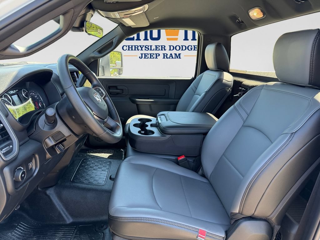 New 2026 RAM 3500 Tradesman AWD/4WD image 21
