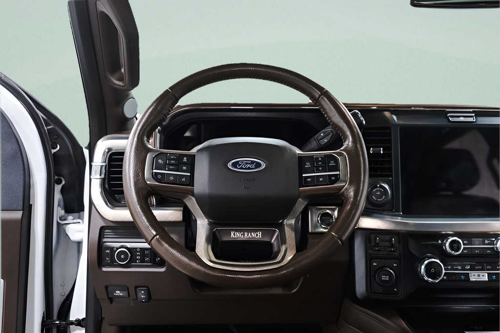 Used 2026 Ford F450 King Ranch AWD/4WD image 9