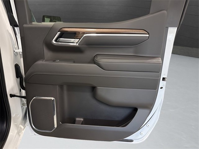 Used 2025 Chevrolet Silverado 1500 LT image 31