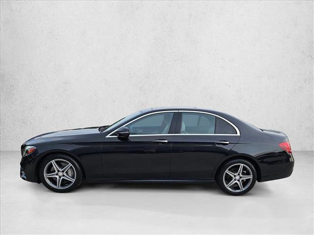 Used 2017 Mercedes-Benz E 300 4MATIC image 9
