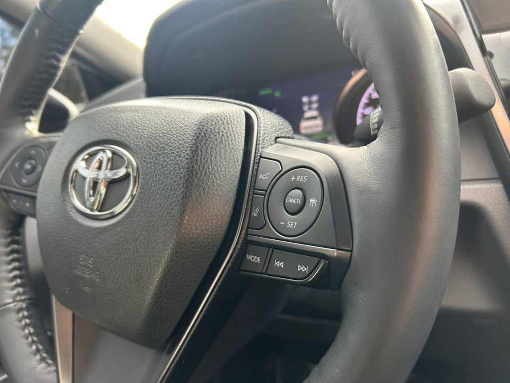Used 2024 Toyota Camry SE w/ Cold Weather Package image 18