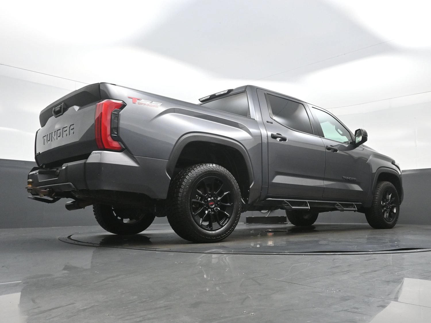 Used 2023 Toyota Tundra SR5 AWD/4WD image 32