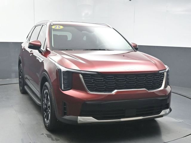 Used 2025 Kia Sorento S FWD image 2
