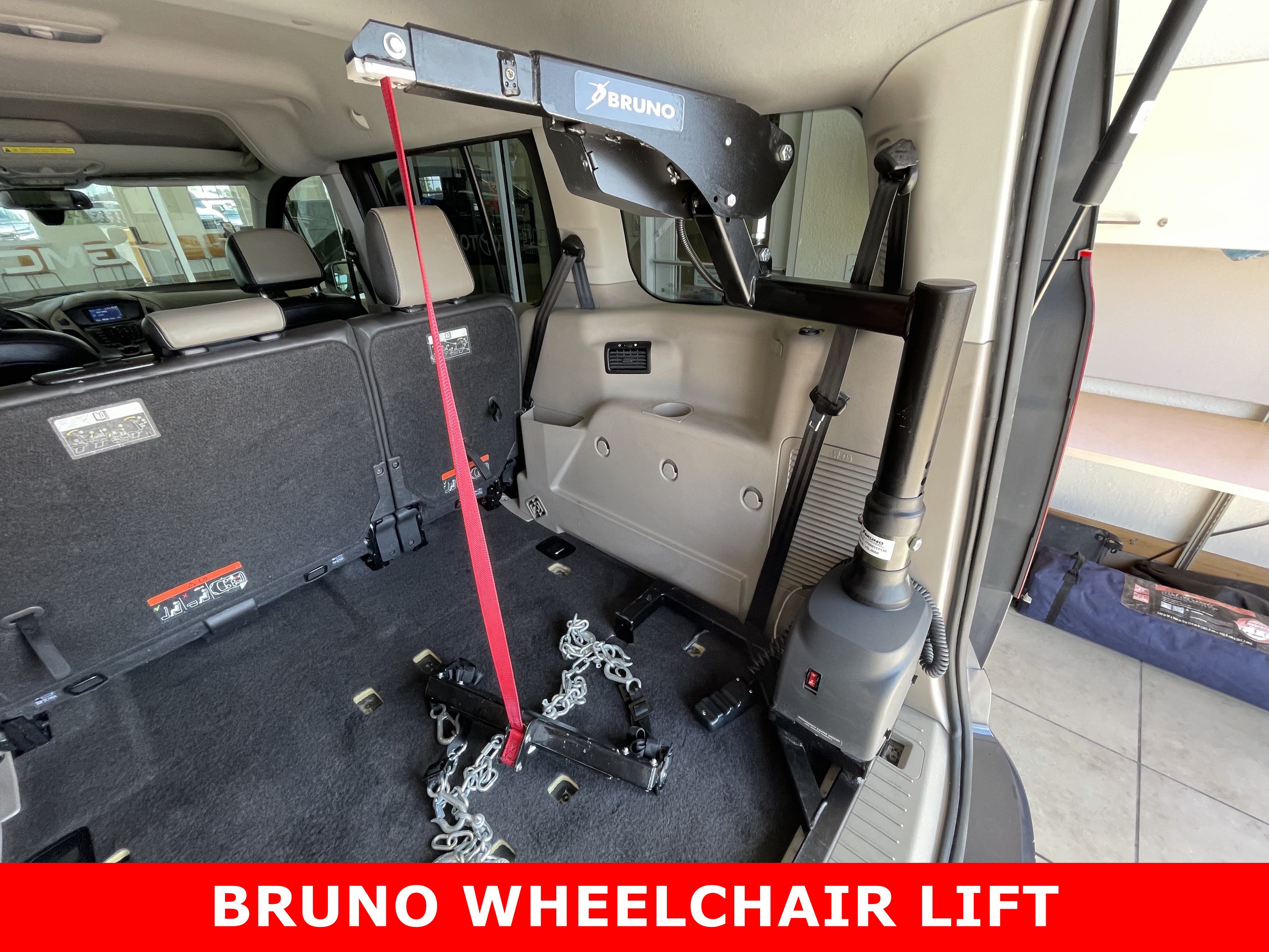Used 2014 Ford Transit Connect XLT FWD image 17