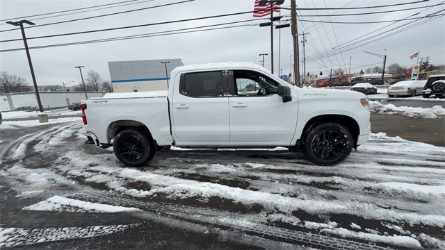Used 2022 Chevrolet Silverado 1500 RST w/ Convenience Package II image 9