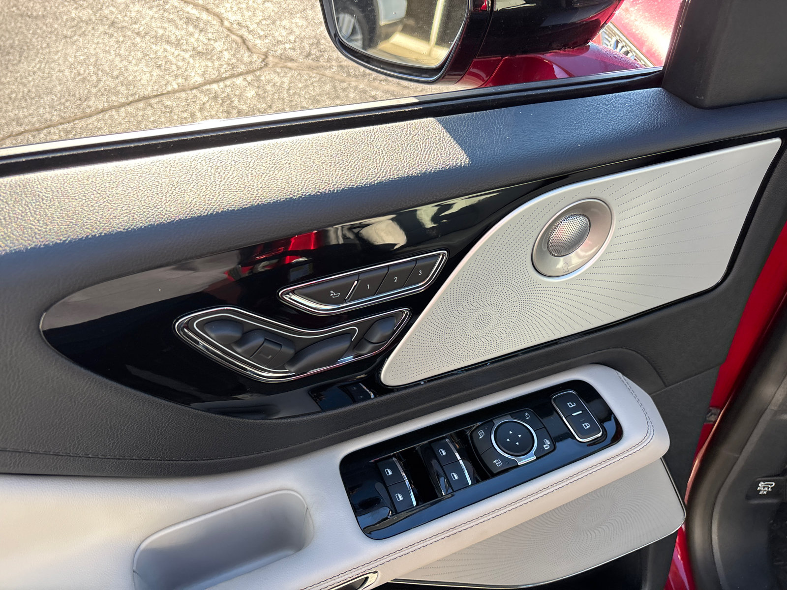 New 2027 Lincoln Aviator Reserve AWD/4WD image 12