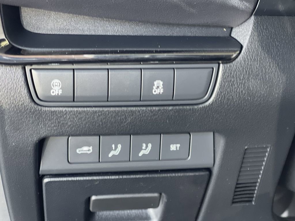 Used 2023 MAZDA MAZDA3 s image 17