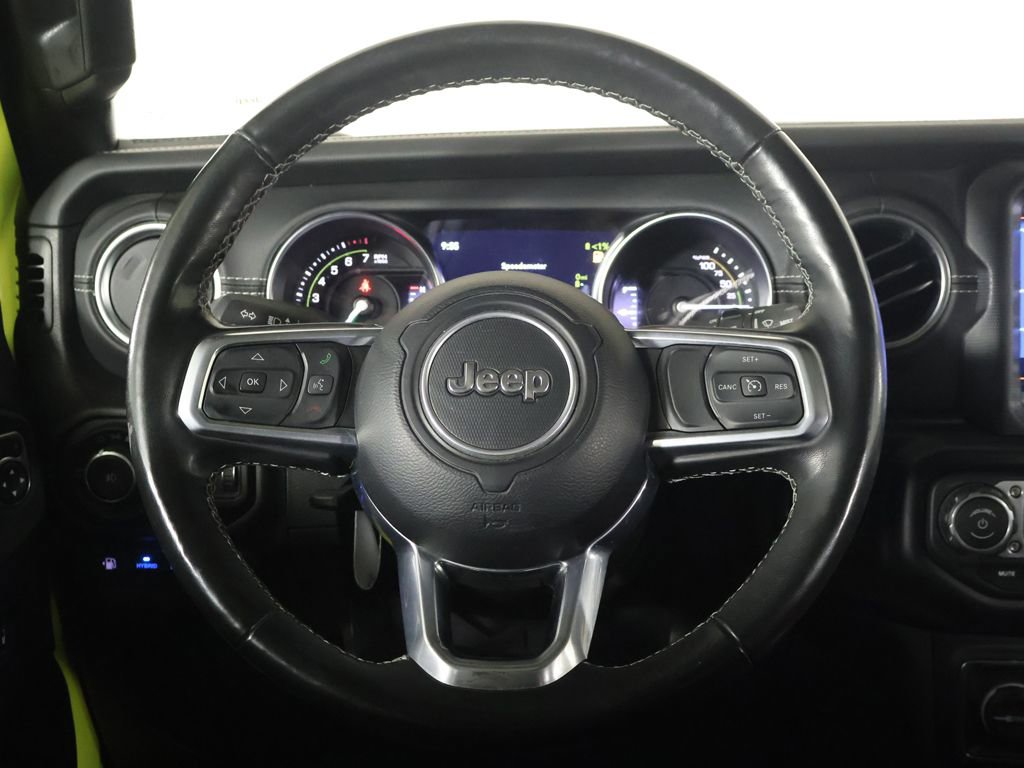 Used 2023 Jeep Wrangler Unlimited Sahara w/ Cold Weather Group AWD/4WD image 30