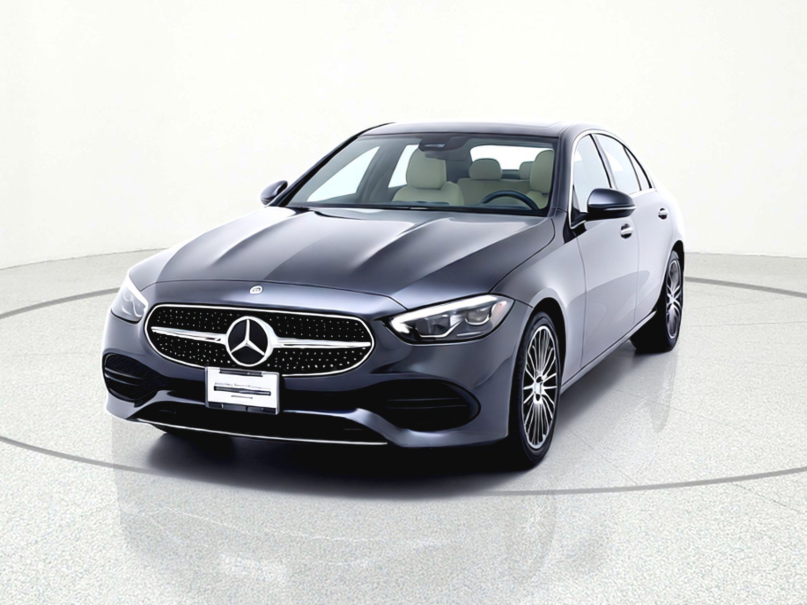 Used 2023 Mercedes-Benz C 300 Sedan image 2