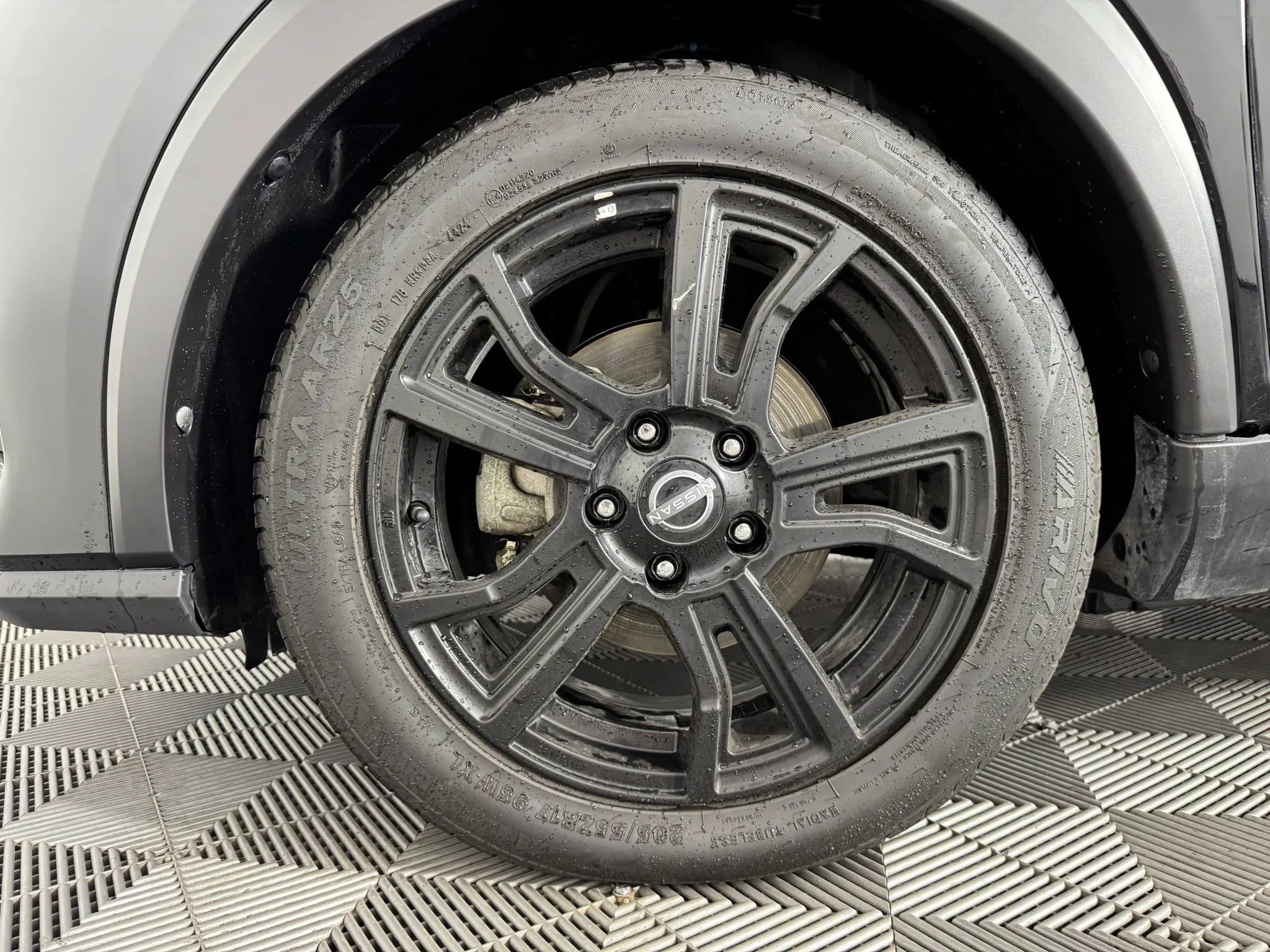 Used 2024 Nissan Kicks SR FWD image 41