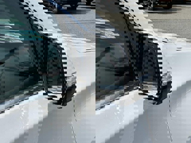 Used 2020 Chevrolet Traverse LT w/ Driver Confidence II Package image 6