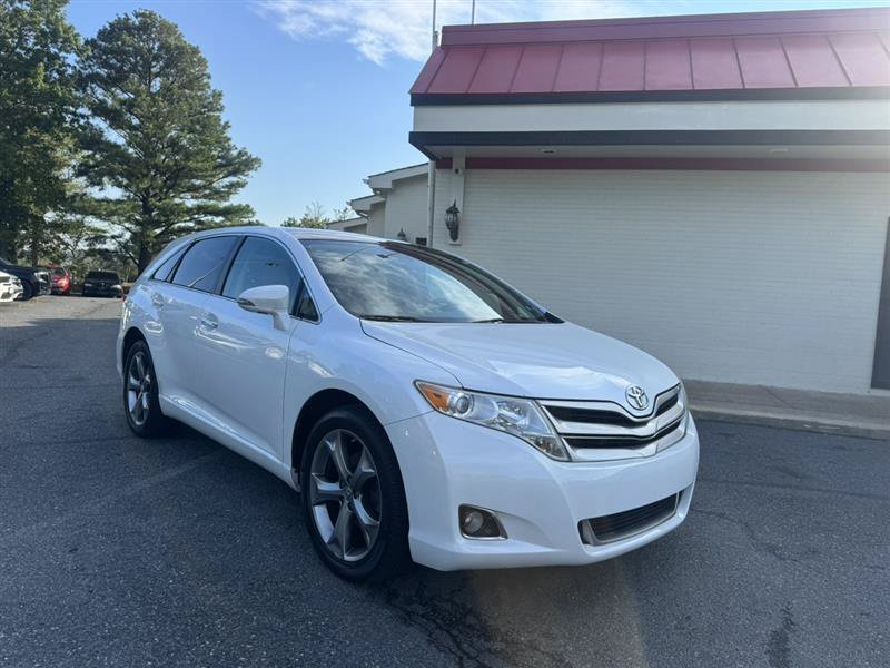 Used 2013 Toyota Venza XLE w/ XLE Premium Pkg FWD image 3
