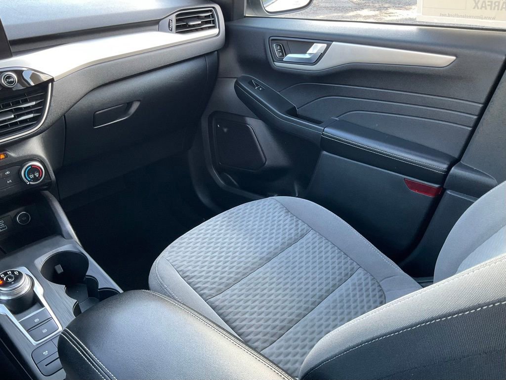 Used 2021 Ford Escape SE image 31