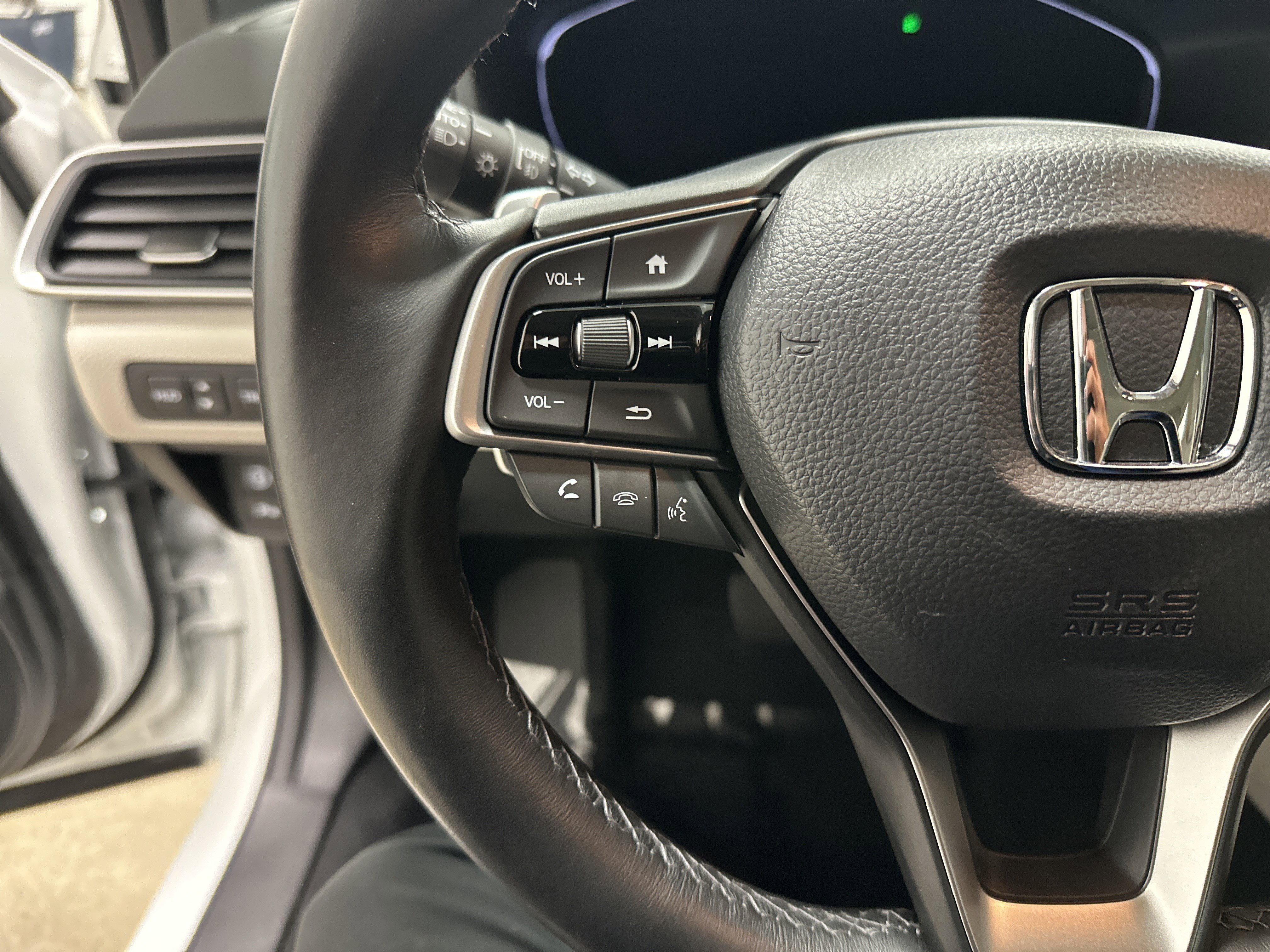 Used 2022 Honda Accord Touring image 19