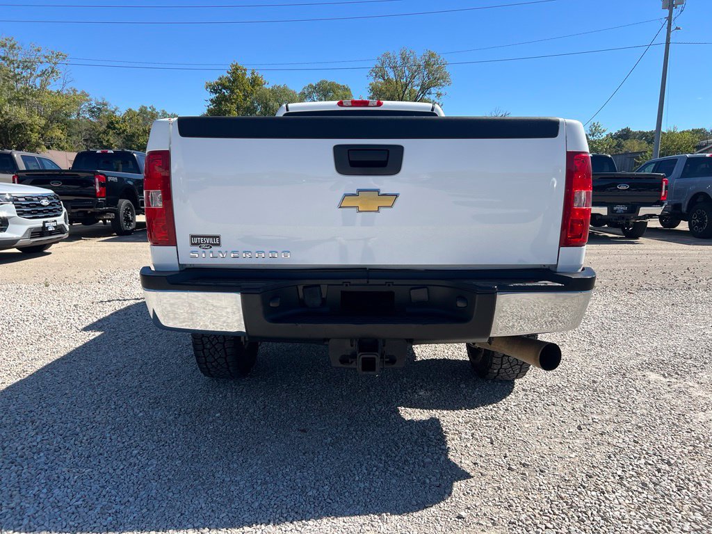 Used 2011 Chevrolet Silverado 2500 W/T AWD/4WD image 7