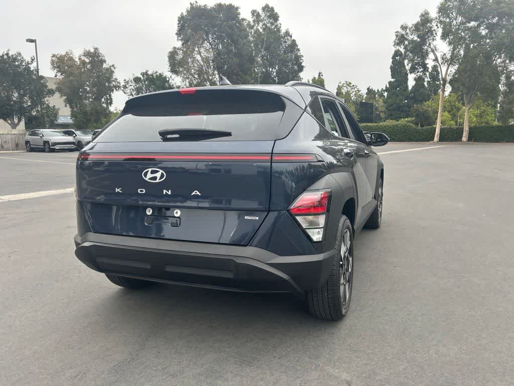 Certified 2025 Hyundai Kona SEL AWD/4WD image 3