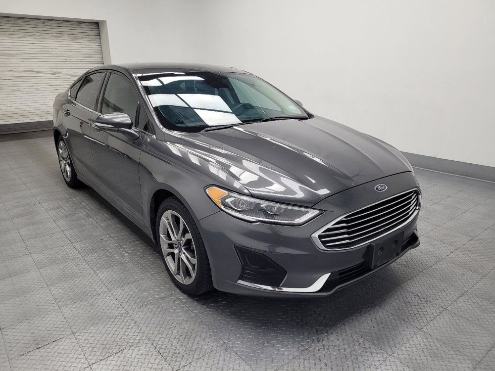 Used 2020 Ford Fusion SEL FWD image 13