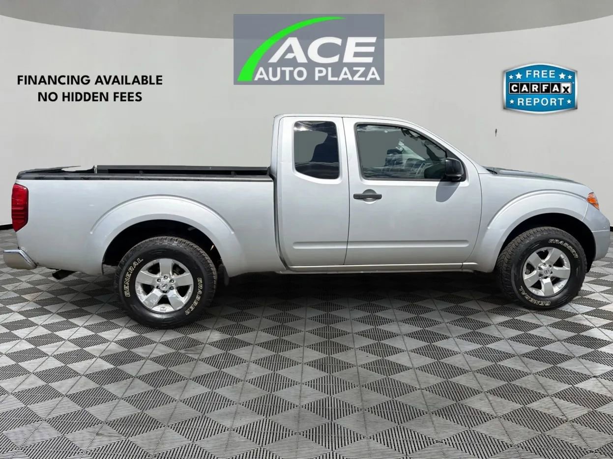Used 2013 Nissan Frontier SV image 4