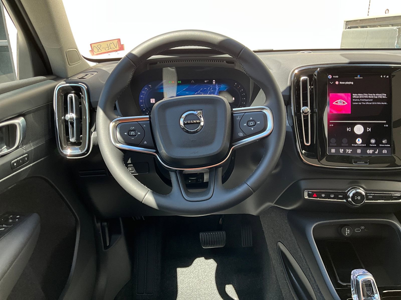 New 2026 Volvo XC40 B5 Plus w/ Climate Package AWD/4WD image 14