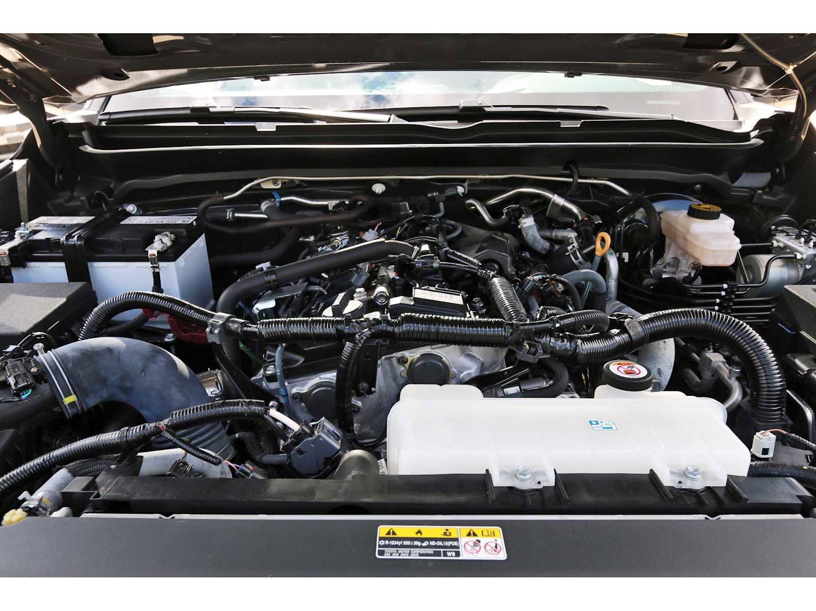 Used 2024 Toyota Tacoma TRD Sport w/ TRD Sport Upgrade Package image 30