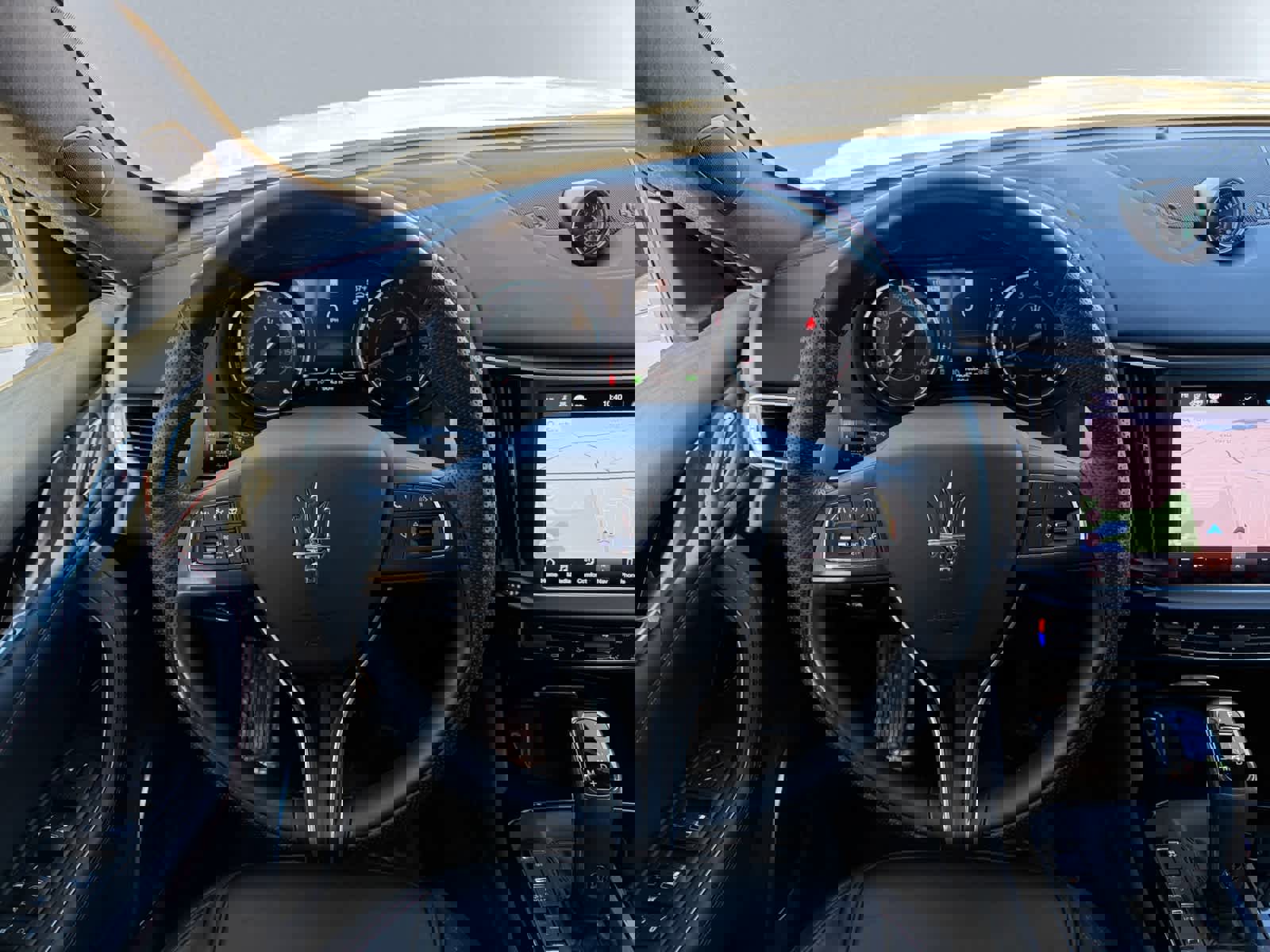 Used 2024 Maserati Levante GT Ultima image 18