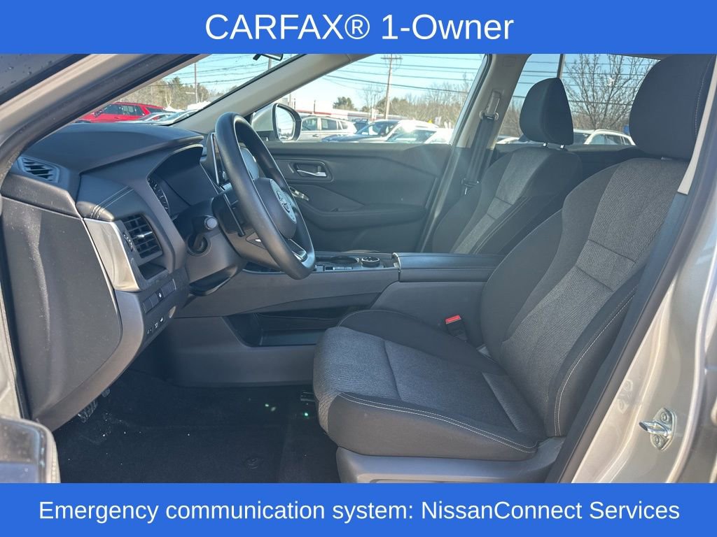 Used 2024 Nissan Rogue SV image 13