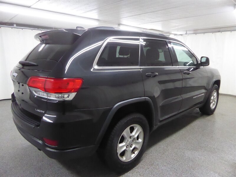 Used 2016 Jeep Grand Cherokee Laredo w/ Quick Order Package 23E AWD/4WD image 7