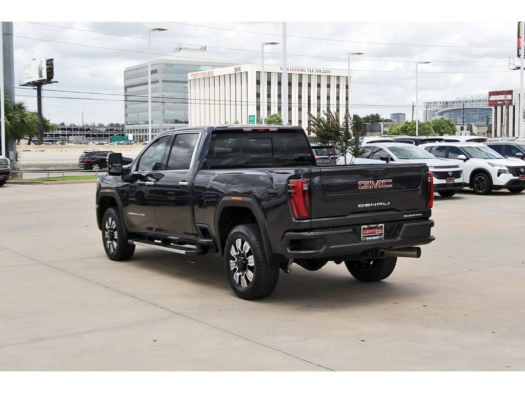 Used 2025 GMC Sierra 2500 Denali w/ Denali Reserve Package AWD/4WD image 4