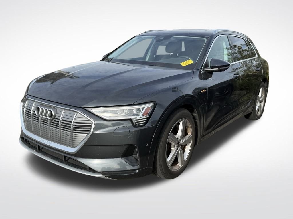 Used 2019 Audi e-tron Premium Plus image 2