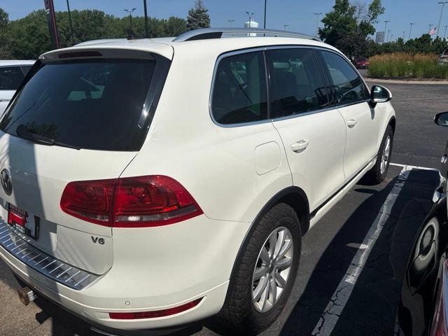 Used 2012 Volkswagen Touareg VR6 AWD/4WD image 2