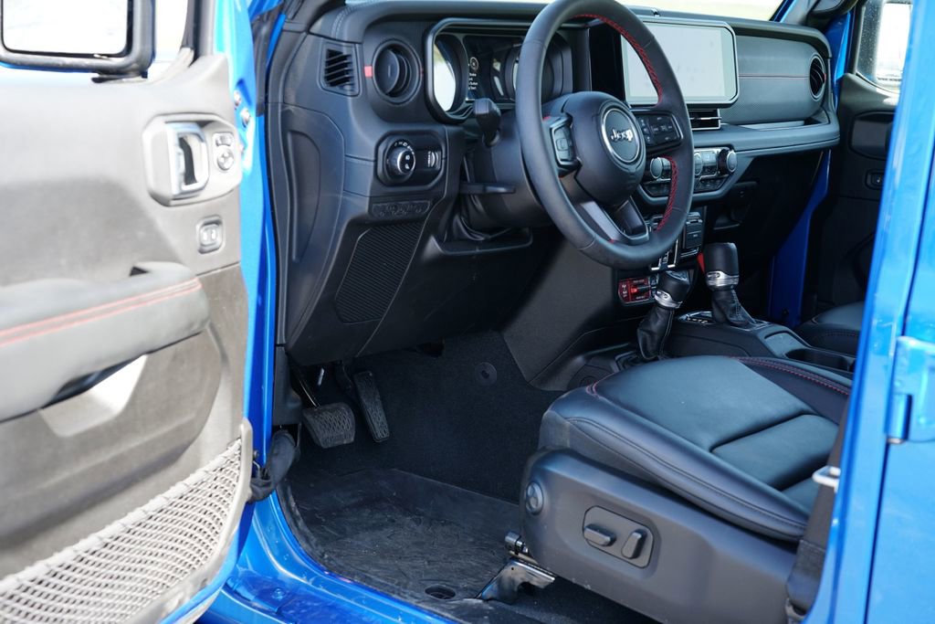 Used 2024 Jeep Gladiator Rubicon image 13