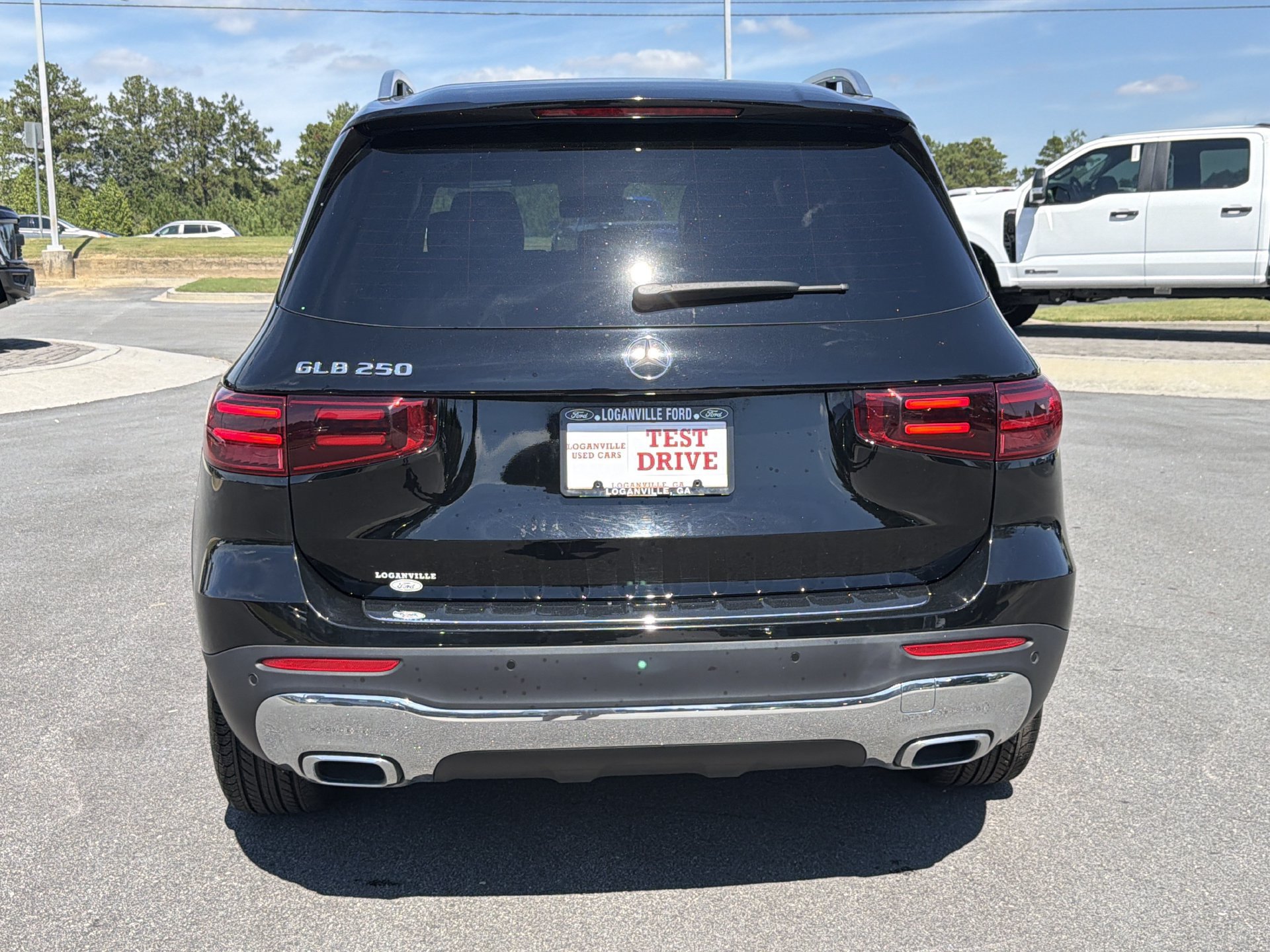 Used 2025 Mercedes-Benz GLB 250 image 26