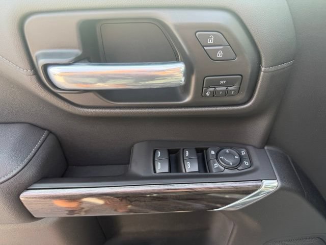 Certified 2021 Chevrolet Silverado 1500 LTZ w/ LTZ Premium Package AWD/4WD image 24