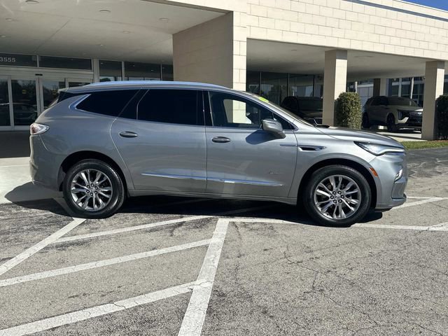 Used 2023 Buick Enclave Avenir w/ Avenir Technology Package FWD image 5