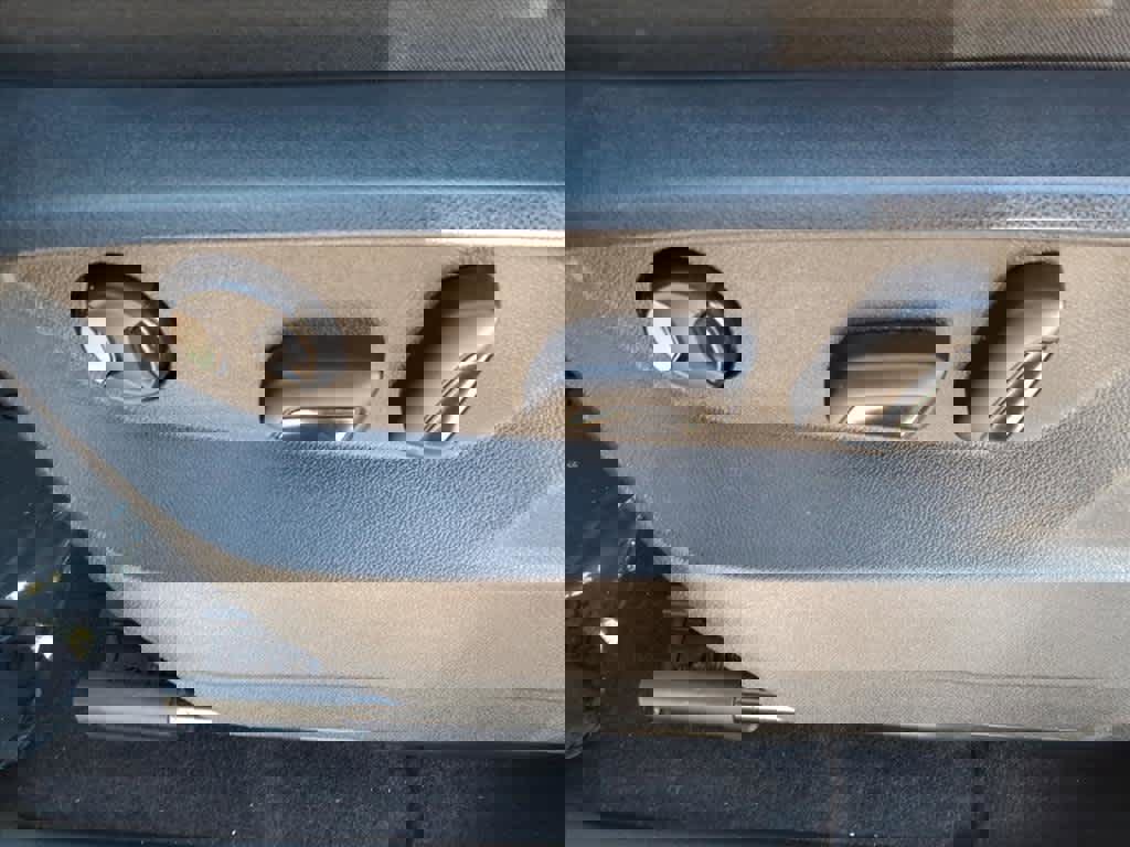 Used 2021 Volkswagen Atlas SE w/ Panoramic Sunroof Package image 19