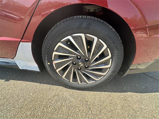 New 2025 Hyundai Sonata Limited image 19