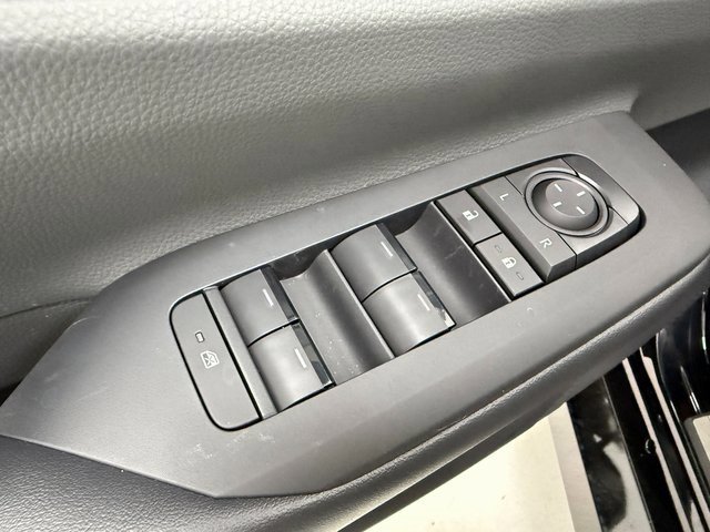 New 2026 Toyota Prius LE image 27