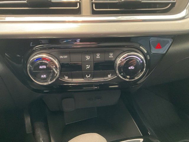 New 2026 Chevrolet Trax LT image 17