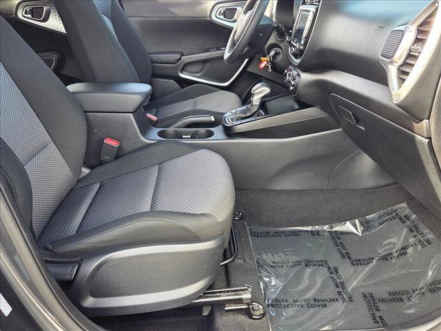 Used 2024 Kia Soul LX w/ Option Group 015 image 20