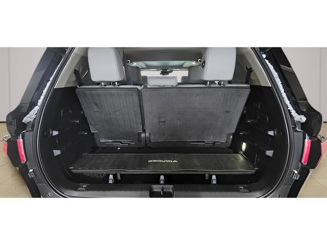 Used 2023 Toyota Sequoia Limited AWD/4WD image 6