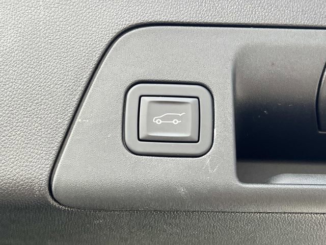 Used 2024 Buick Envision Avenir image 11