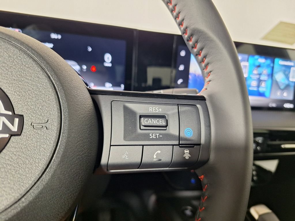 Used 2026 Nissan Kicks SR FWD image 19