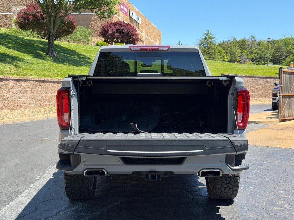 Used 2025 GMC Sierra 1500 Denali w/ Denali Reserve Package AWD/4WD image 4