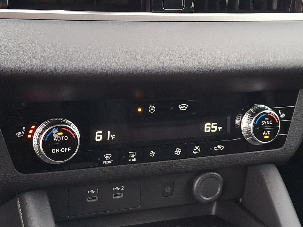 New 2026 Mitsubishi Outlander SE AWD/4WD image 8