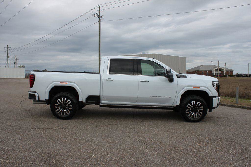 New 2026 GMC Sierra 2500 Denali Ultimate image 18