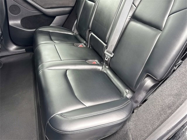 Used 2023 Tesla Model Y Long Range image 12
